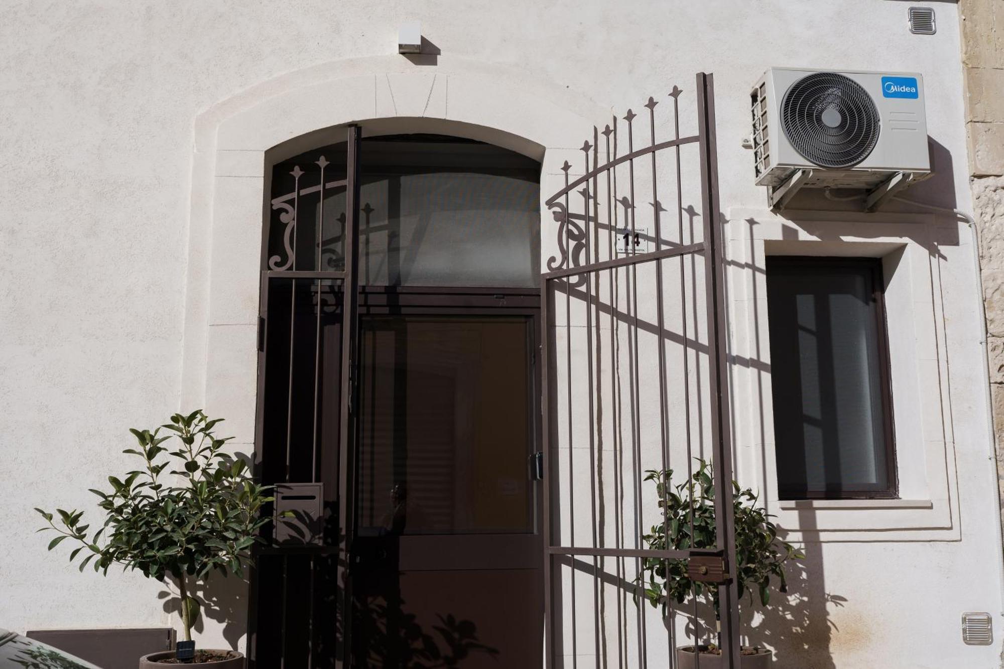 Ferienwohnung House Aury Syrakus Exterior foto